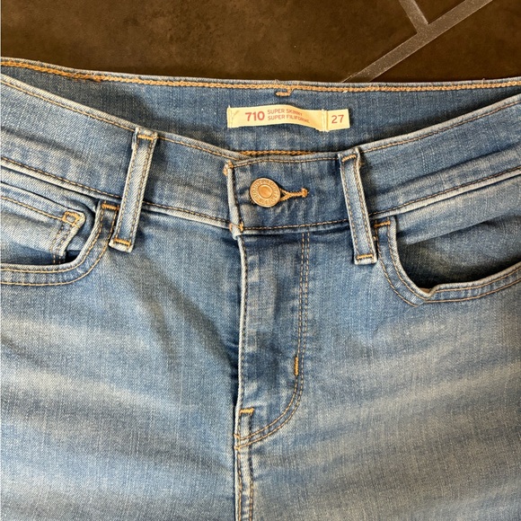 Levi’s 710 Super Skinny Jeans - Picture 3 of 3